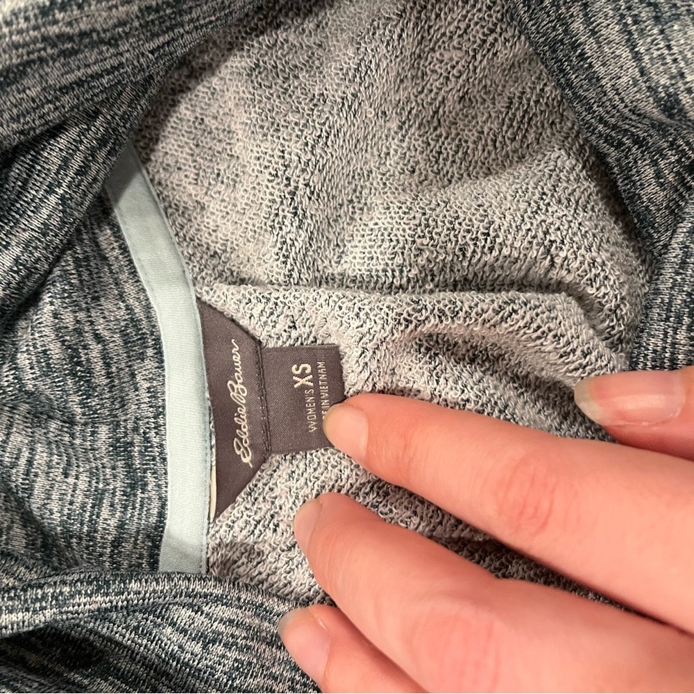 Eddie Bauer cowl neck - Picture 2 of 3